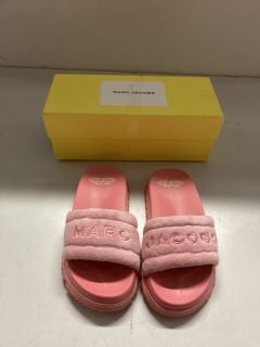 WOMENS MARC JACOBS SLIDERS IN PETAL PINK SIZE - UK 7