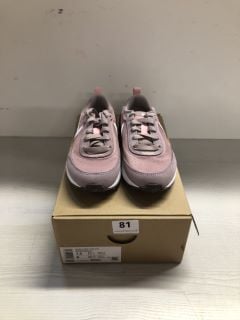 WOMENS NIKE TANJUN TRAINERS - SIZE UK 5