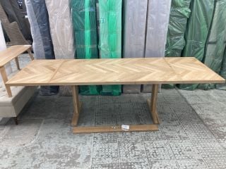 JOHN LEWIS ESTATE 6-10 SEATER EXTENDING DINING TABLE IN OAK RRP £999