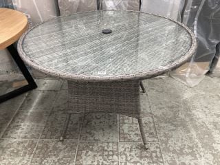 JOHN LEWIS ALORA RATTAN GLASS TOPPED DINING TABLE RRP £799