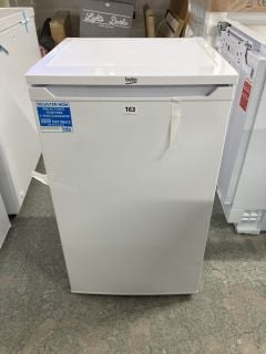 BEKO UNDERCOUNTER FREEZER MODEL FS4823W RRP £299