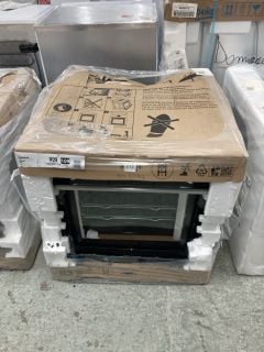 NEFF SINGLE ELECTRIC OVEN MODEL B1GCCOAN0B RRP £475 (SMASHED GLASS)