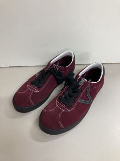 VANS SUEDE SHOES SIZE 8