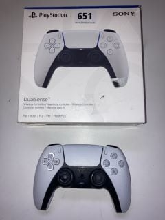 2 X SONY DUAL SENSE PLAYSTATION FIVE CONTROLLERS