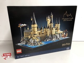 LEGO HARRY POTTER HOGWARTS CASTLE AND GROUNDS RRP:£119