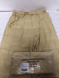 2 X CARRY ON CARGO PANTS SIZE: L RRP: £116 (NEUTRAL)