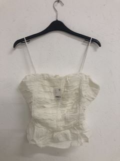 5 X FUN IN THE SUN TOP SIZE: S RRP: £200 (IVRY)