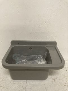 PLASTIC SINK BASIN