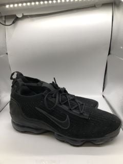 MENS VAPORMAX TRAINERS SIZE UK 10.5 RRP £199.95