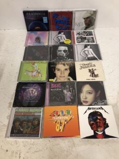 QTY OF CD'S INC TAYLOR SWIFT LOVER