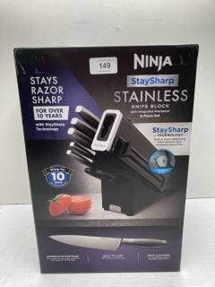 SHARK NINJA STAINLESS KNIFE BLOCK WITH INTEGRATED SHARPNER - 6-PIECE SET RRP: £149 (18+ ID REQUIRED)