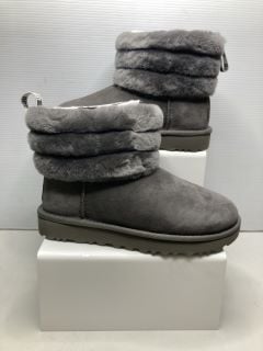 UGG WOMENS FLUFFY MINI QUILTED BOOTS UK SIZE 4