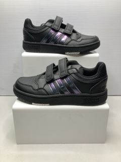 ADIDAS HOOPS 3.0CFC TRAINERS UK SIZE 2