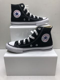 CONVERSE YOUTH TRAINERS UK SIZE 12.5