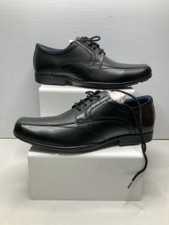 POD ANGUS BLACK LEATHER SHOES UK SIZE 8-9