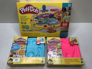 3 X PLAY-DOH TOYS INC FOLD TO GO PLAYMAT