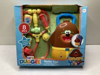 HEY DUGGEE DOCTOR CASE TOY