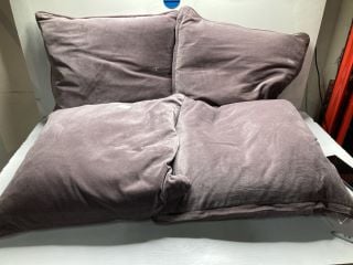 4 X SOFA CUSHIONS RRP: £88