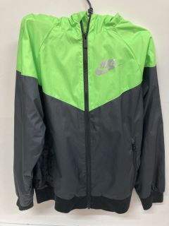 NIKE JACKET UK SIZE M