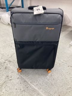 IT SOFT SKIN SPINNER SUITCASE