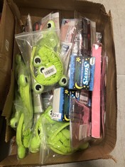 QUANTITY OF ASSORTED ITEMS TO INCLUDE BOXIKI KIDS GLOW IN THE DARK STARS TOTAL RRP £400: LOCATION - C