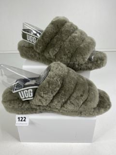 UGG WOMENS SLIDERS UK SIZE 10