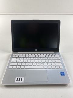 HP STREAM 11-AK0502SA 64GB LAPTOP IN WHITE. (UNIT ONLY (NO BOX, NO CHARGER)) (BATTERY FAULT). INTEL CELERON N4000, 2GB RAM,   [JPTN41295]