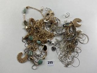 QUANTITY OF COSTUME JEWELLERY TO INC LADYS RING