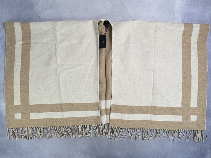 Rag & Bone Oatmeal Highlands Reversible Poncho/Cape With Tag  - Size OS (MPSZ13524550) (VAT ONLY PAYABLE ON BUYERS PREMIUM)