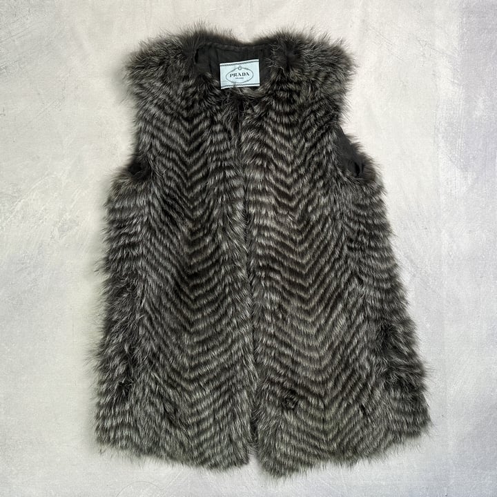 Prada Racoon Fur Gilet Bodywarmer  - Size 40 (MPSZ13524550) (VAT ONLY PAYABLE ON BUYERS PREMIUM)