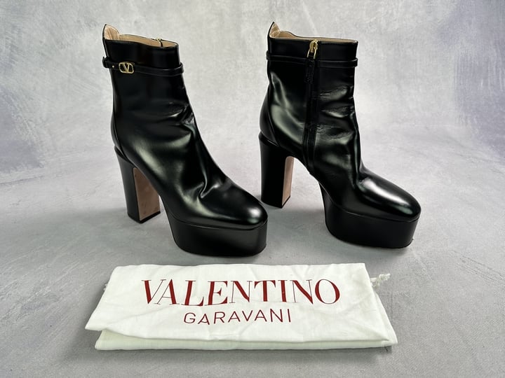 Valentino Garvani TanGo Platform Leather Boots With Dust Bag - Size 38.5 (MPSZ13524550) (VAT ONLY PAYABLE ON BUYERS PREMIUM)