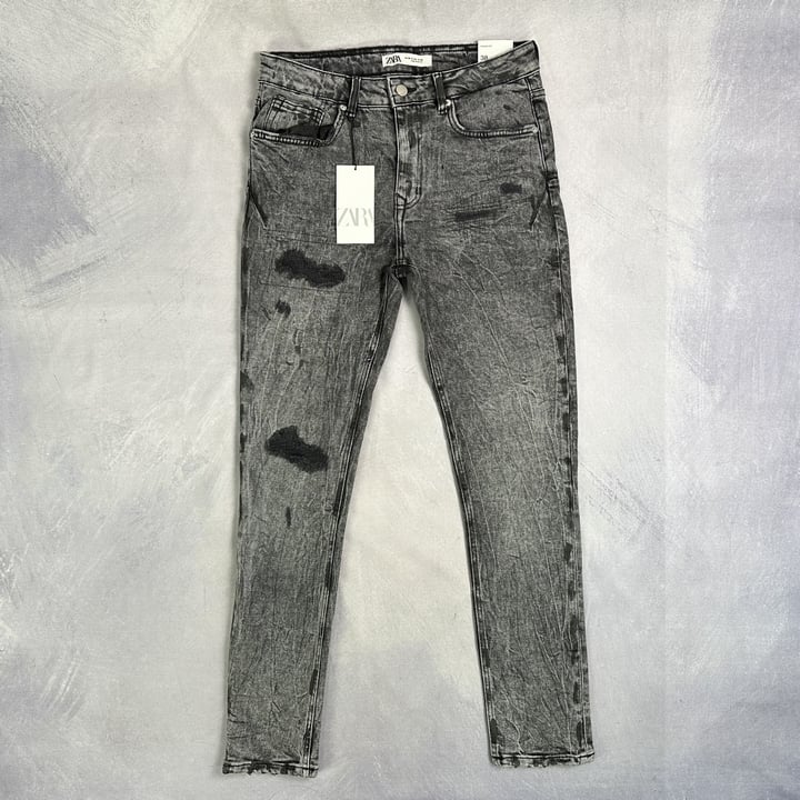 Zara Jeans With Tags - Size 38 (X748659) (VAT ONLY PAYABLE ON BUYERS PREMIUM)