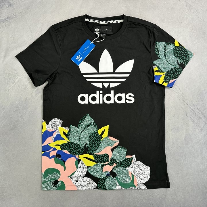 Adidas Originals HER, BF T-Shirt  With Tags - Size 6 (MPSE53956655) (VAT ONLY PAYABLE ON BUYERS PREMIUM)