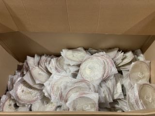 1 X PALLET OF VILEROY & BOCH SALAD PLATES IN WHITE WITH DESIGN