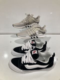 QTY OF ITEMS ADIDAS WHITE TRAINERS