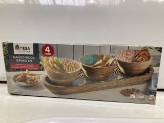 QTY OF ASSORTED ITEMS TO INCLUDE MESA WOODEN BOWL AND TRAY SET 4 PIECE TOTAL RRP £98