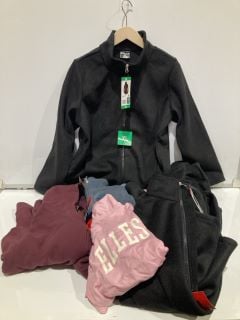 BOX OF CLOTHES INCLUDING ELLESSE PINK TOP SIZE MEDIUM & KIRKLAND SIGNATURE HOODIE SIZE MEDIUM