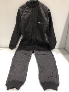 QTY OF ITEMS TO INCLUDE FOURTH ELEMENT MENS ARCTIC TOP TOTAL RRP £200