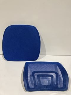 1 X OFFICE CHAIR IN BLUE