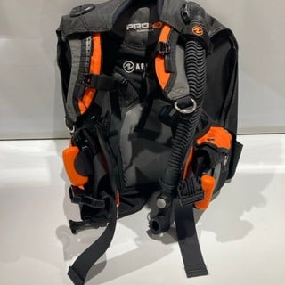 AQUALUNG PRO HD COMPACT BCD BLACK AND ORANGE SIZE XXX SMALL - X SMALL RRP £421