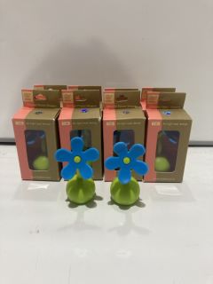 BOX OF HAAKAA SILICONE FLOWER STOPPER