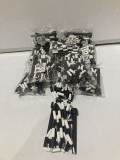 BOX OF BLACK AND WHITE SKIPPING ROPE