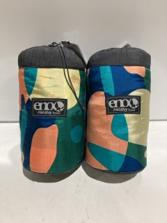 BOX OF ENO FIELDDAY BLANKET