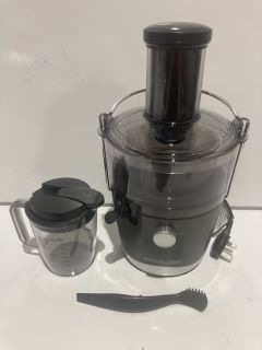 2 X NUTRIBULLET JUICER