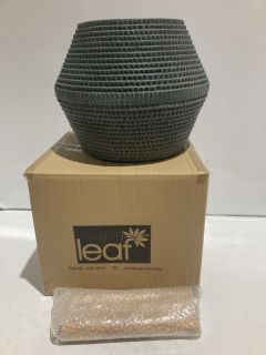 2 X MEDIUM LEAF DECORATIVE POT