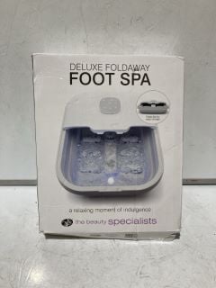 BOX OF ASSORTED ITEMS TO INCLUDE DELUXE FOLDAWAY FOOT SPA