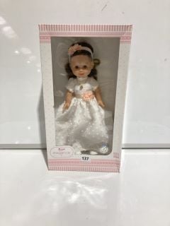 1 X ARIAS ELEGANCE DOLL