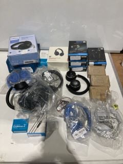 QTY OF ASSORTED ITEMS TO INCLUDE LENOVO WIRELESS OVER EAR HEADPHONES