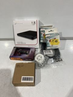 QTY OF ASSORTED ITEMS TO INCLUDE LOGITECH ZONE LEARN 3.5MM AUX