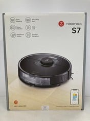 ROBOROCK S7 ROBOT HOOVER WITH ALEXA 2500PA APP MONITORING MULTI-LEVEL MAPPING CARPET DETECTION FLOATING RUBBER BRUSH AUTOMATIC LIFT SMART PET [BLACK] (TOTAL P.V.P £236) - LOCATION 36A.